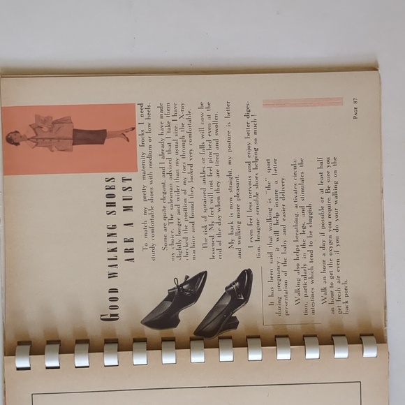 Lady in Waiting: a Journal for Expectant Mothers - 1959 - Picture 13 of 16